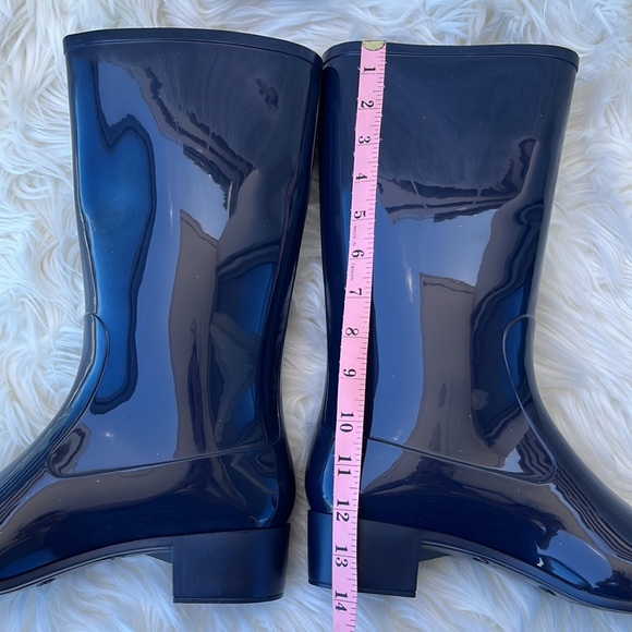 Authentic NWOB Chanel Navy Blue Rubber Camellia Flower Rain Boots - Picture 10 of 16